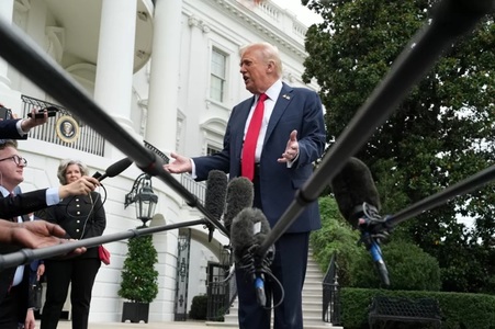 Trump dă Hamasului un ultimatum de ”trei sau patru zile” să-i răspundă planului de pace în Fâşia Gaza. ”Toate ţările arabe sunt de acord. Ţările musulmane sunt de acord, Israelul este de acord”