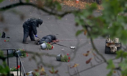 Autorul atacului de la sinagoga din Manchester a sunat la poliţie în timpul atacului şi a jurat credinţă grupării Statul Islamic, anunţă poliţia antiteroristă britanică