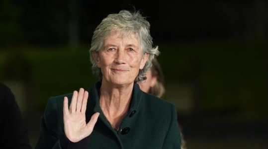 Candidata stângii, Catherine Connolly, prezentată ca învingătoare în alegerile din Irlanda