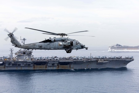 Un elicopter de tip MH-60R Sea Hawk şi un avion de vânătoare de tip Boeing F/A-18F Super Hornet, apaţinând portavionului USS Nimitz, se prăbuşesc în Marea Chinei de Sud, la 30 de minute unul după altul. Nicio victimă, anunţă US Navy