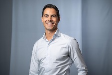 Surpriză în alegerile olandeze. Partidul centrist D66 conduce în sondajele la ieşirea de la urne, cu un uşor avantaj faţă de extrema dreaptă. Rob Jetten ar putea să devină cel mai tânăr şi primul prim-ministru homosexual declarat al Ţărilor de Jos