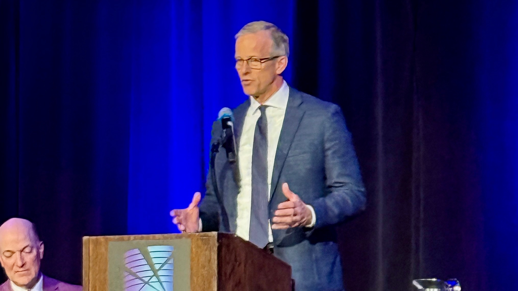 Negocierile pentru încheierea shutdown-ului din SUA par promiţătoare, afirmă liderul majorităţii republicane din Senat