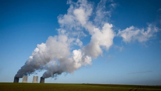 Emisiile mondiale de carbon vor atinge un nou record în 2025 / Limitarea încălzirii globale sub 1,5 °C ar fi acum practic ”imposibilă”