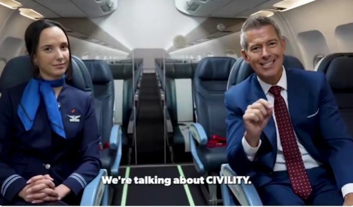 Secretarul american al transporturilor declară război... papucilor şi pijamalelor în aeroporturi