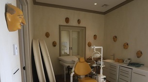 Aleşi democraţi publică zece fotografii şi patru înregistrări video de pe Little St. James, una dintre cele două insule ale lui Jeffrey Epstein în Insulele Virgine. Ei anunţă că au primit documente de la J.P. Morgan şi Deutsche Bank pe care urmează să le