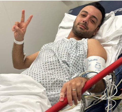 Procesul românilor acuzaţi că au înjunghiat un jurnalist la ordinul Iranului a început la Londra. Ce au declarat procurorii în instanţă