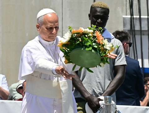”Suntem toţi, într-un fel, migranţi”, declară Papa Leon al XVI-lea în Canare, în ultima zi a vizitei sale în Spania