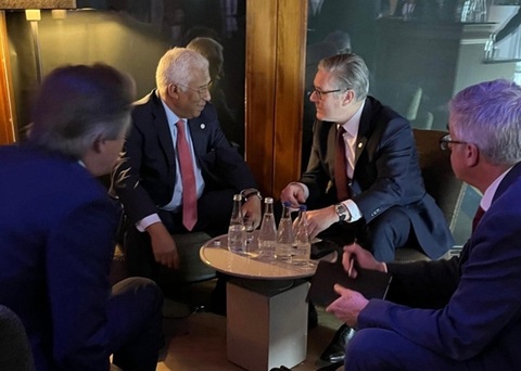 Summit UE-M.Britanie la 22 iulie, la Bruxelles, în vederea relansării unei apropieri post-Brexit, anunţă Costa la Evian, după o întâlnire cu Starmer