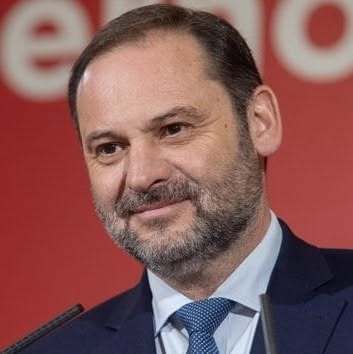 Fostul ministru al transporturilor din Spania, condamnat la 24 de ani de închisoare pentru corupţie. Acuzaţiile includ mită primită pentru achiziţiile de măşti din perioada pandemiei de COVID-19. Premierul Pedro Sanchez, presat să demisioneze