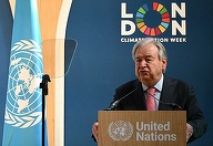 Secretarul general al ONU Antonio Guterres le cere patronilor giganţilor AI ”să spună întregul adevăr” despre costul climatic al AI. El le cere să măsoare şi să publice amprenta de mediu şi să se angajeze să treacă la energii regenerabile
