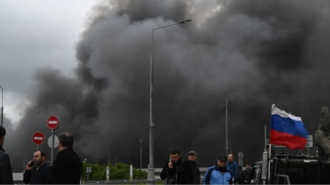 Cel puţin trei morţi în Rusia, în atacuri ucrainene cu dronă. Sevastopolul, lăsat fără curent. 323 de drone doborâte deasupra a 20 de regiuni ruseşti, anunţă Moscova