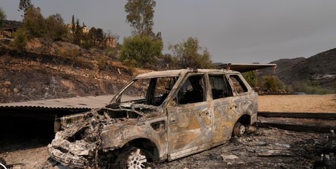 Incendii devastatoare în Spania, soldate cu 12 morţi şi 23 de dispăruţi, mulţi dintre ei cetăţeni străini. Victimele au pierit în maşini, pe măsură ce drumurile s-au transformat în capcane ale morţii - VIDEO
