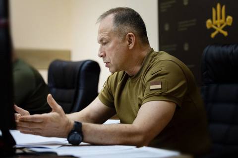 Şeful armatei ucrainene Oleksandr Sîrski neagă existenţa unei dispute personale cu fostul ministru al apărării Mîhailo Fedorov: „Mă lupt cu Rusia, nu cu ministerul”