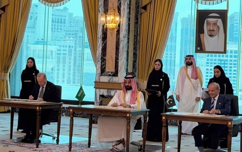 Arabia Saudită, Turcia şi Pakistanul semnează ”Acordul Apărării Comune de la Mecca”