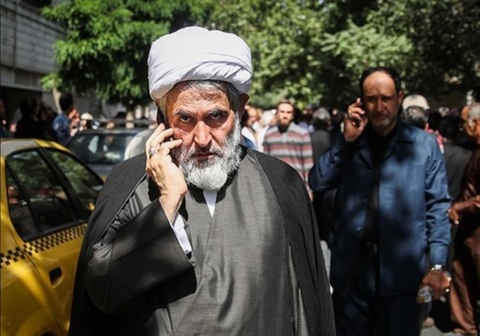 Iranul controlează Strâmtoarea Ormuz, dă asigurări comandantul Forţelor paralimilitare Basij, Hossein Taeb, după ce Trump revendică un control al strâmtorii