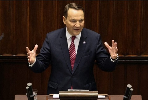 Şeful diplomaţiei poloneze, Radosław Sikorski: Europa are nevoie de o „Legiune Europeană” pentru a-şi asuma responsabilitatea pentru propria securitate