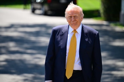 Trump se declară ”foarte mulţumit” de pactul apărării între Arabia Saudită, Turcia şi Pakistan. ”Asta arată că Orientul Mijlociu se uneşte”