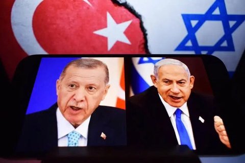 Netanyahu îl califică pe Erdogan drept un „dictator antisemit”, Turcia denunţă „tacticile meschine” ale prim-ministrului israelian şi emite un mandat internaţional de arestare pe numele lui