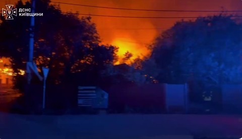 Rusia afirmă că a capturat trei sate din regiunile Doneţk şi Sumî din Ucraina. Kievul, supus atacurilor pentru a treia zi consecutiv, inclusiv în cursul dimineţii