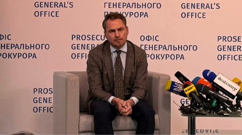 Volodimir Zelenski l-a demis pe procurorul general, acuzat de corupţie