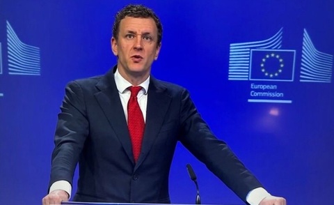 UE dă asigurări că parteneriatul său cu Canada ”nu este îndreptat împotriva nimănui”, după ce Trump ameninţă cu ruperea relaţiilor comerciale