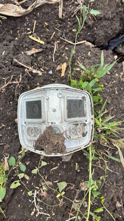 În R. Moldova au fost găsite resturi ale unei drone echipate cu o cameră, o premieră - FOTO