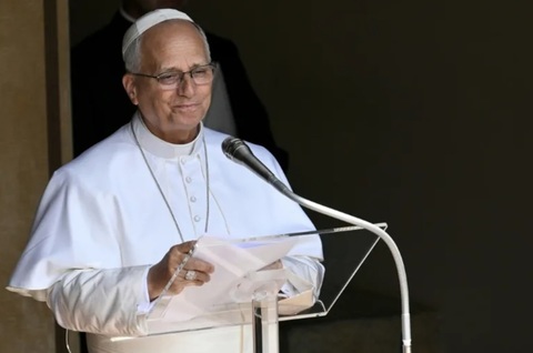 Papa Leon al XIV-lea a petrecut două ore alături de victimele abuzurilor sexuale comise de preoţi