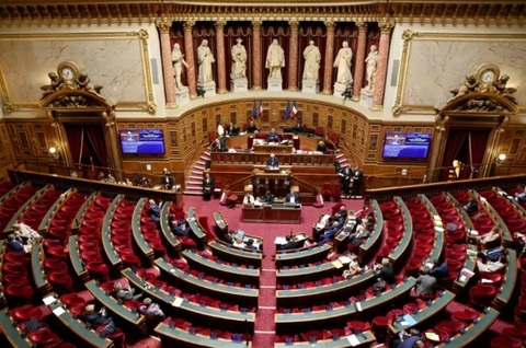 Extrema dreaptă franceză debarcă în forţă în Senat, în care intră şi stânga radicală, înaintea alegerilor prezidenţiale din 2027