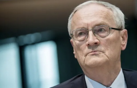 Un fost şef al serviciilor secrete germane a fost arestat sub acuzaţia de cumpărare de informaţii clasificate. Faptele au început în 2005 şi, potrivit presei, destinatarul scurgerilor NU ar fi fost Rusia