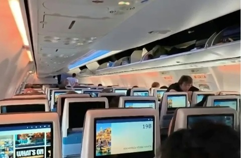Copilotul din Oman al zborului flydubai planifica un atac sinucigaş pe Aeroportul Ben Gurion din Tel Aviv, după modelul atentatelor teroriste de la 11 septembrie 2001 în SUA, anunţă procurorul general al EAU