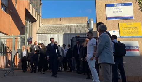 Un elev a deschis focul la şcoală cu o puşcă de vânătoare şi a rănit doi profesori, în sudul Franţei