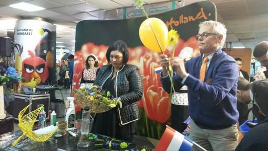 Ziua regelui Olandei, sărbătorită în Bucureşti cu o demonstraţie şi un concurs de design floristic
