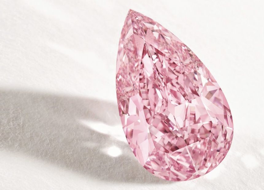 Vaccinate curve Pedagogy Un diamant roz în formă de pară, vândut la... | News.ro
