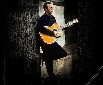 Eric Clapton spune că o boală neurologică îi limitează abilitatea de a cânta la chitară