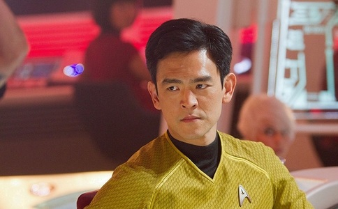 Personajul Hikaru Sulu îşi dezvăluie orientarea sexuală în cel mai nou film din franciza ”Star Trek”