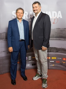 Filmul ”Sieranevada”, de Cristi Puiu, a avut premiera de gală la Bucureşti; Între invitaţi, artişti şi prim-ministrul Dacian Cioloş