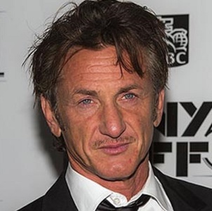 Sean Penn narează o versiune audio book a unui volum scris de un romancier debutant