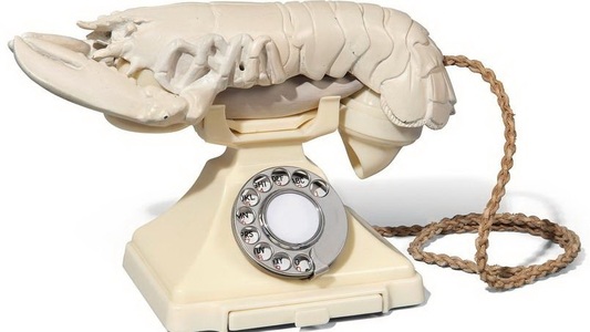 Telefonul-homar, creat de Salvador Dali, va fi licitat la casa Christie's pentru suma de 250.000 de lire sterline