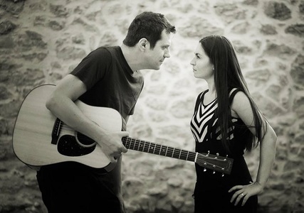 Dan Byron şi Luiza Zan vor deschide concertul cântăreţei Hindi Zahra de la Arenele Romane