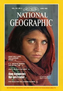 ”Fata afgană cu ochi verzi”, a cărei fotografie a fost publicată pe coperta revistei National Geographic în 1985, a fost deportată din Pakistan