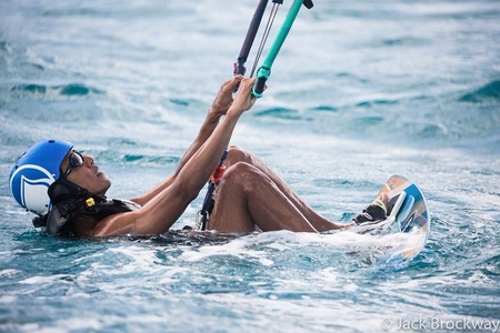 Barack Obama a făcut kiteboarding în Marea Caraibilor cu miliardarul Richard Branson