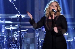 Adele a dezvăluit că este căsătorită, în timpul unui concert pe care l-a susţinut în Australia