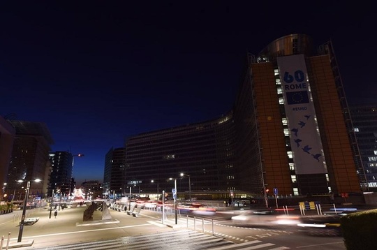 Comisia Europeană a stins lumina de