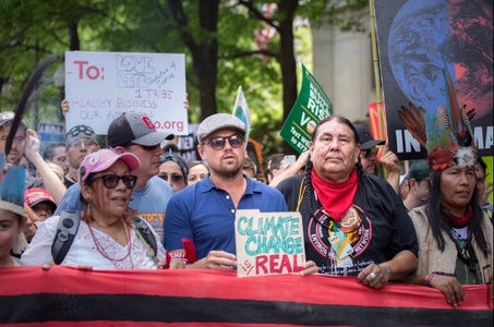 Leonardo DiCaprio a participat la un marş pentru climă şi anti-Trump, la Washington