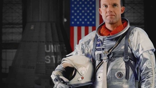 O emisiune despre o hartă a comorilor realizată de astronautul Gordon Cooper, care deţine recordul pentru cel mai lung zbor solo în spaţiu din istoria SUA, difuzată de Discovery Channel