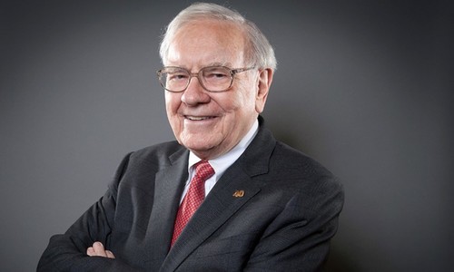 Un prânz în compania lui Warren Buffett, adjudecat pentru peste 2,6 de milioane de dolari, într-o licitaţie de caritate
