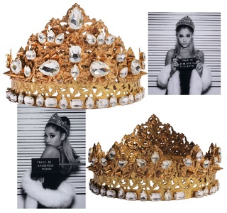 Coroana purtată de Ariana Grande pentru promovarea albumului ''Dangerous Woman'', licitată cu preţul de pornire de 5.000 de dolari