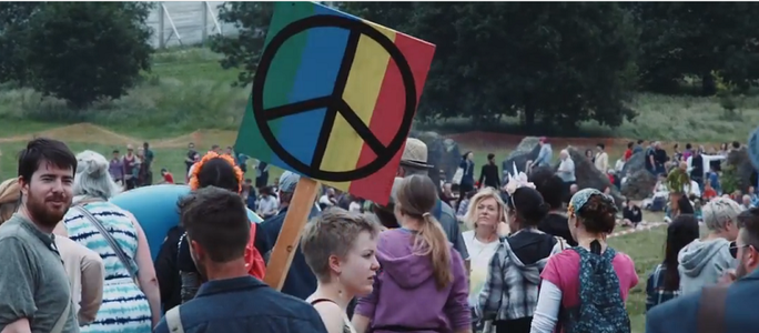 Glastonbury 2017 - Cel mai mare semn al păcii creat de un grup de oameni

