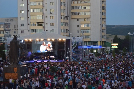 Iris şi Felicia Filip, Vunk şi Randi vor concerta la Zilele Culturale ale municipiului Vaslui, spectacole la care sunt estimaţi 8.000 de spectatori