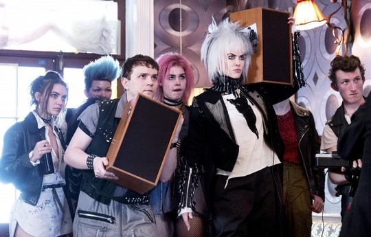 „How to Talk to Girls at Parties”, în regia lui John Cameron Mitchell